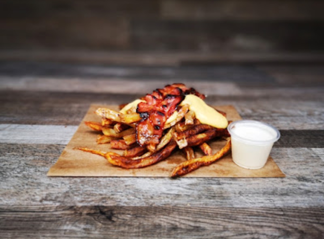 FRITES CHEESE BACON